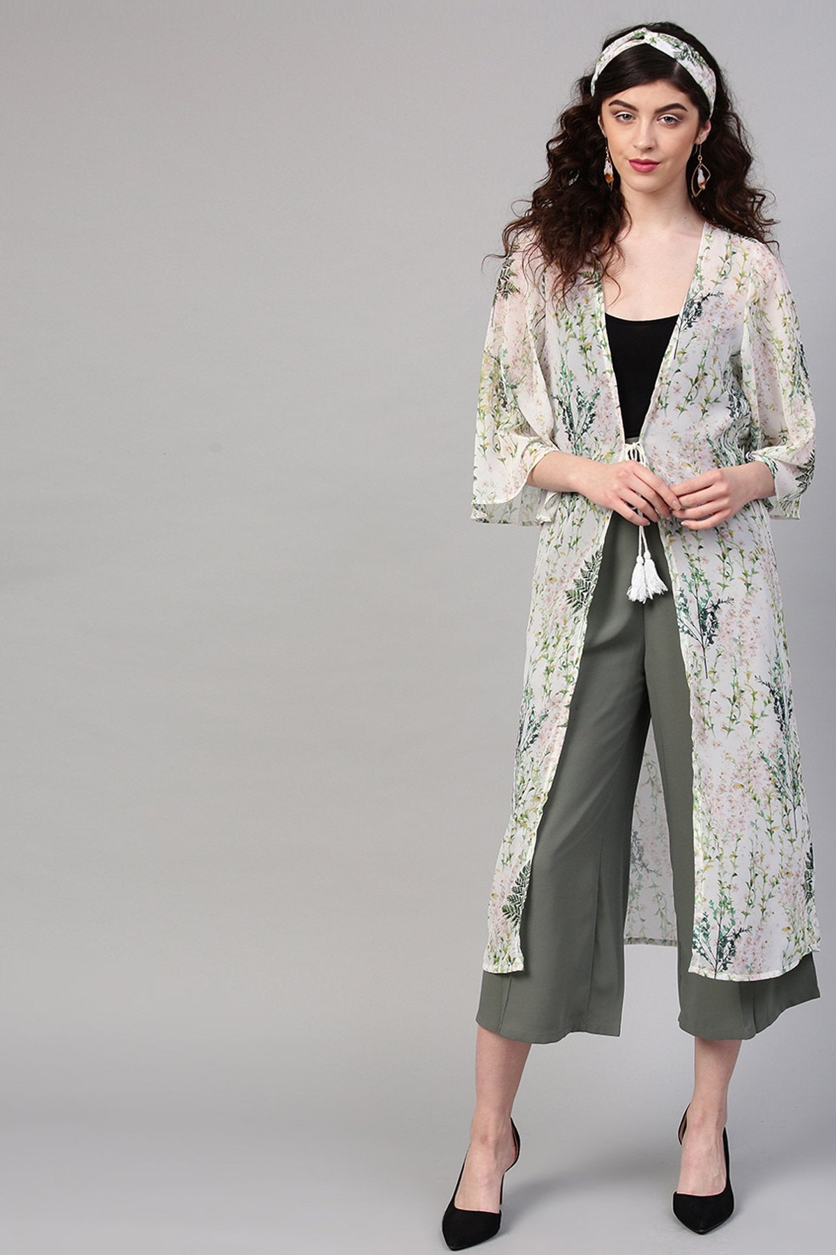 Women's Off-White Floral Shrug With Bandana - SASSAFRAS