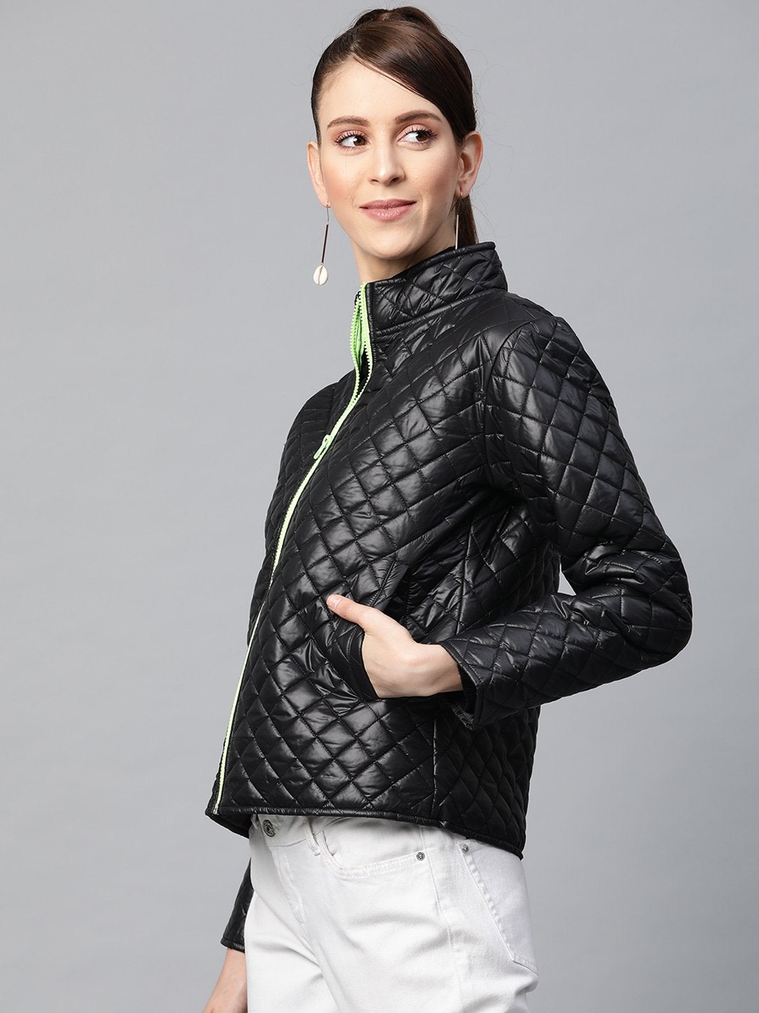 Women's Black Contrast Zipper On Sleeves Quilted Jacket - SASSAFRAS