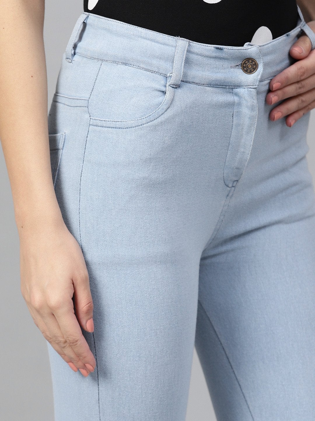 Women's Ice Blue Cropped Jeans - SASSAFRAS