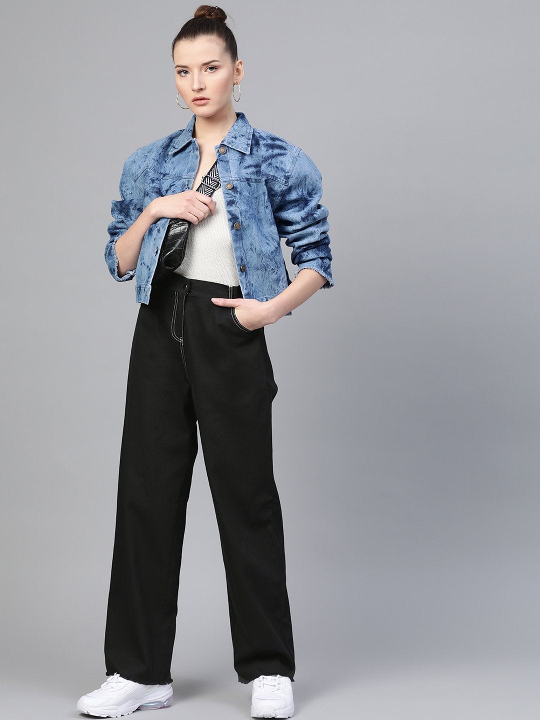 Women's Black With White Contrast Stitch Wide Jeans - SASSAFRAS