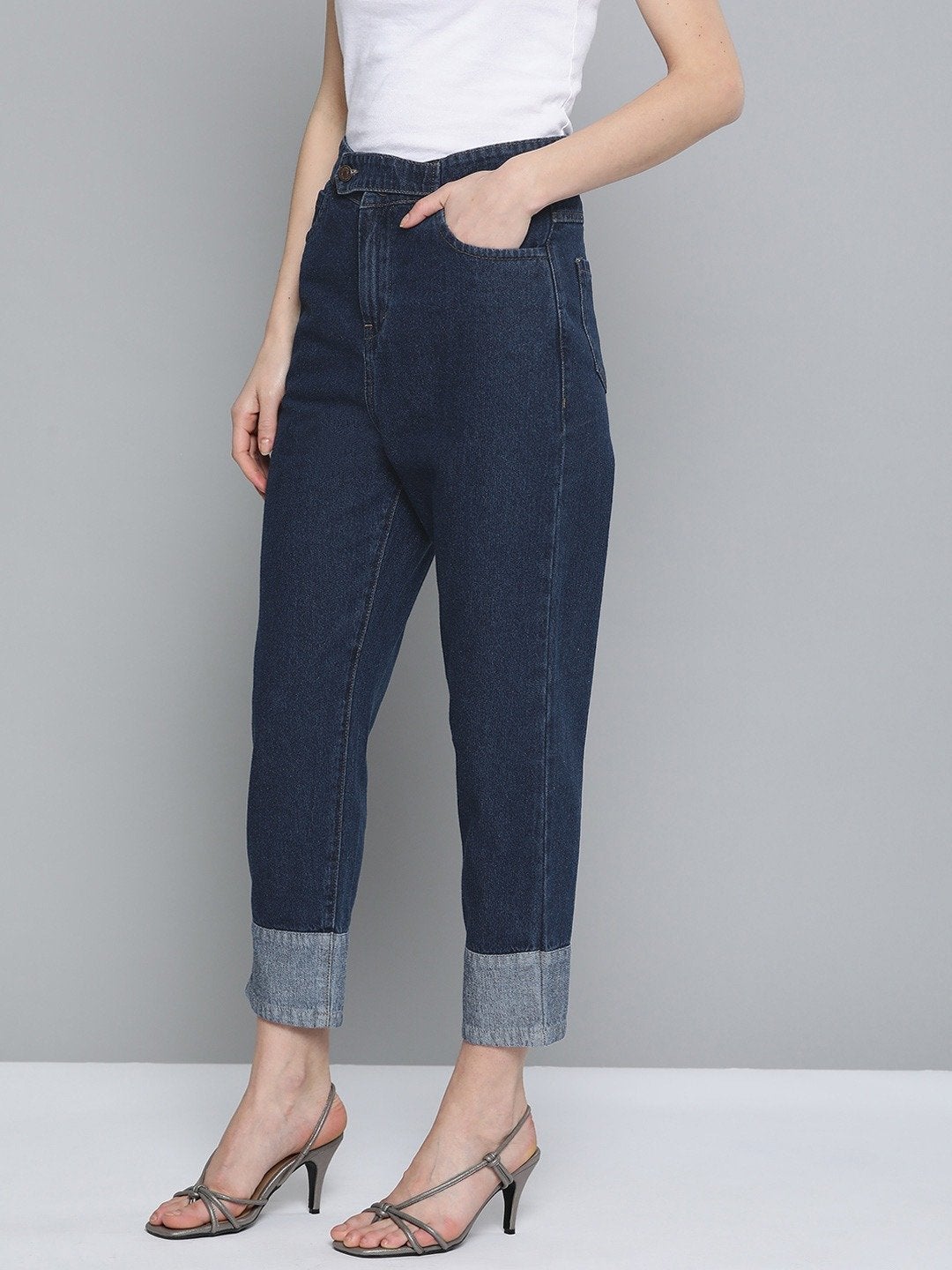 Women's Navy Contrast Detail At Hem Slouchy Jeans - SASSAFRAS