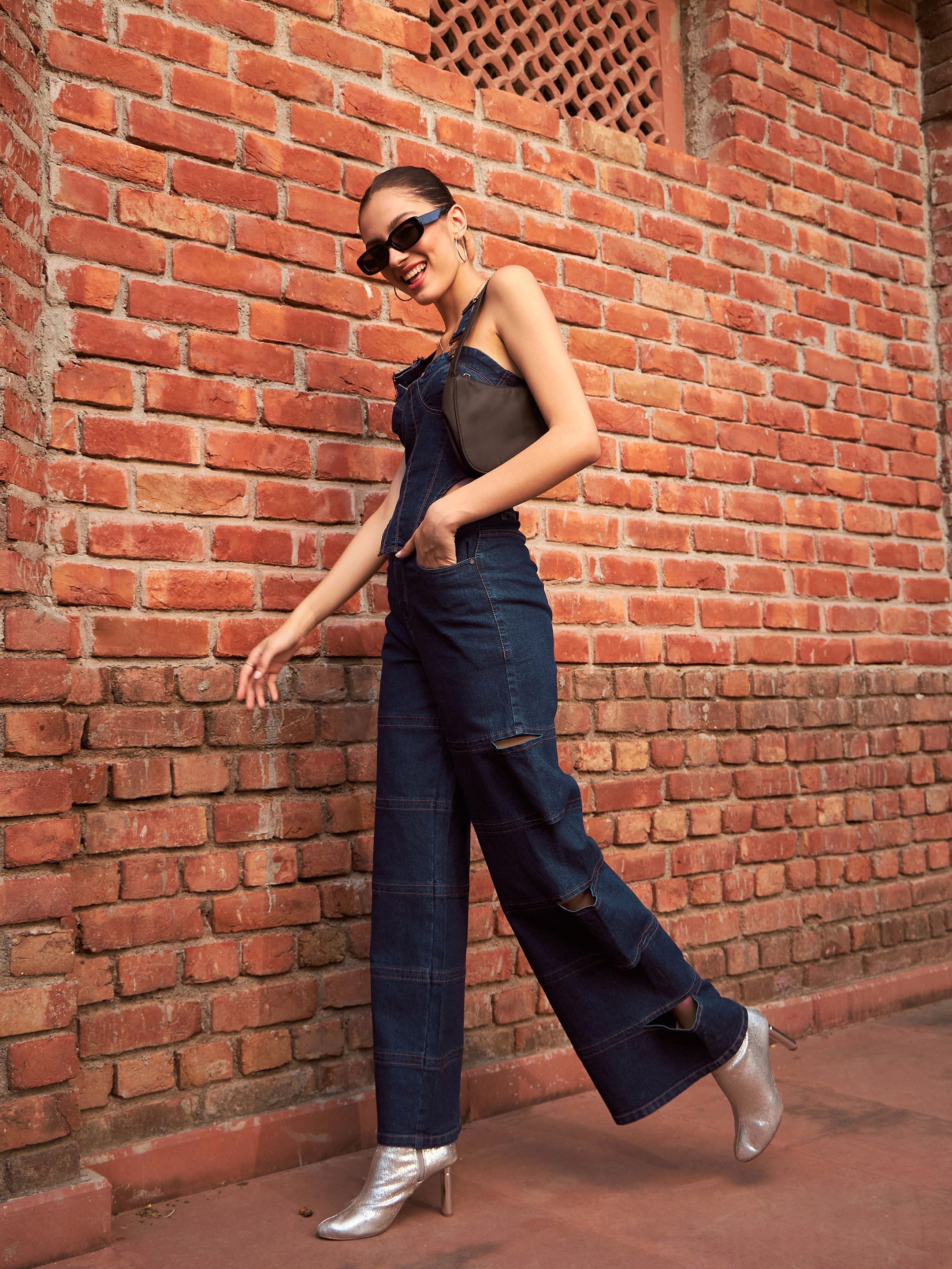 Women's Navy Premium Side Cutout Straight Jeans - SASSAFRAS