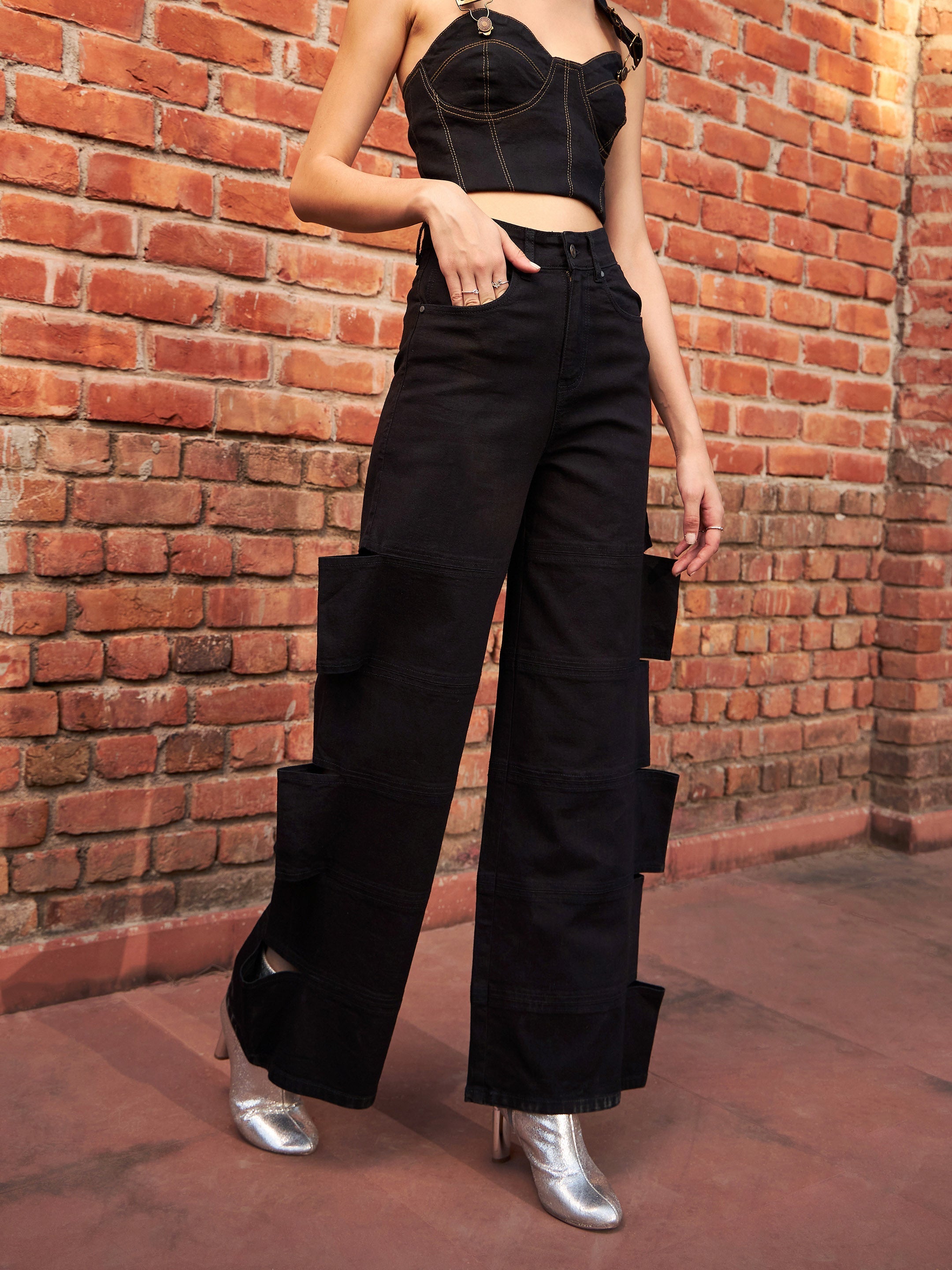 Women's Black Premium Side Cutout Straight Jeans - SASSAFRAS