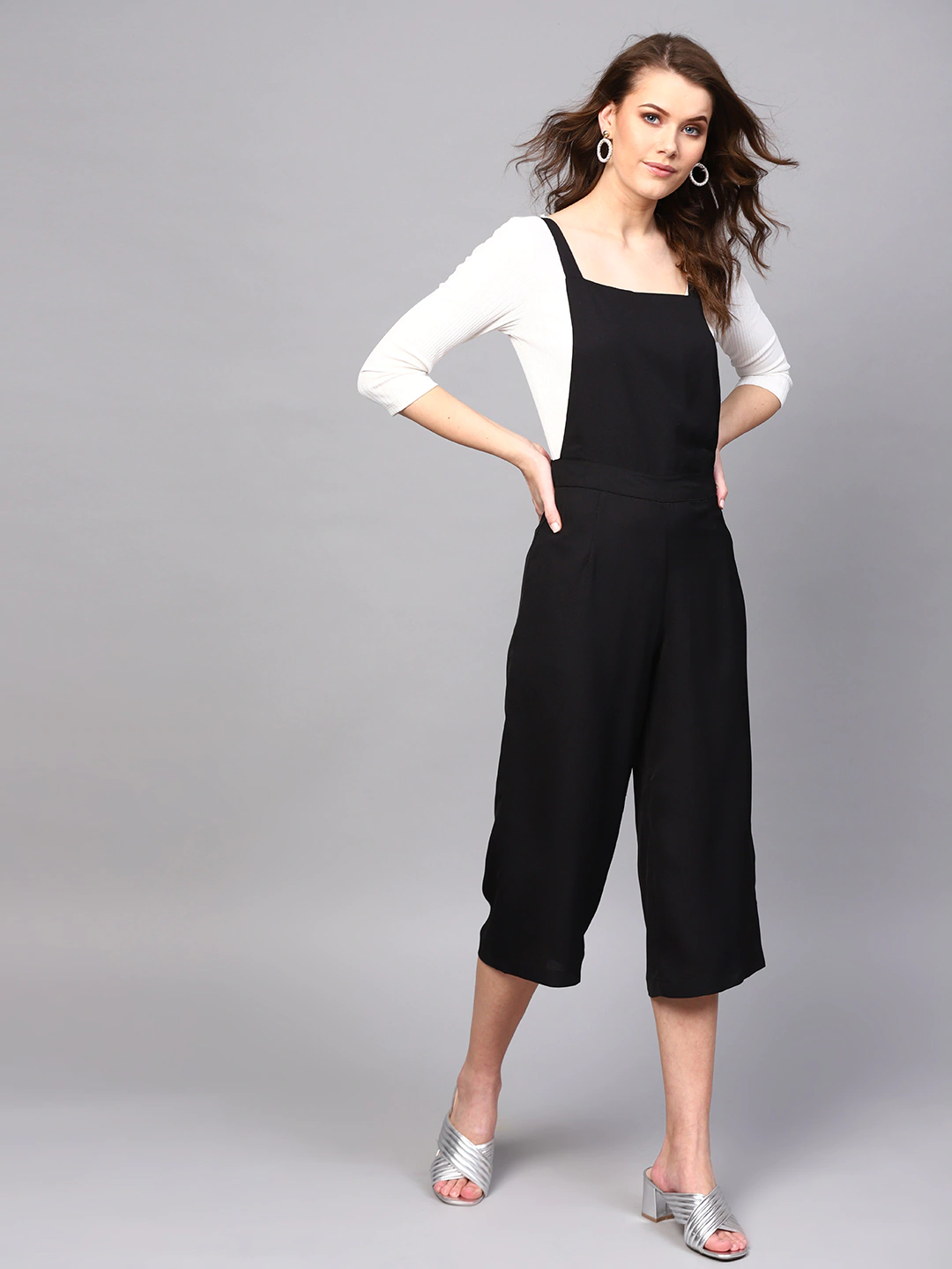 Women's Black Cropped Dungaree - SASSAFRAS