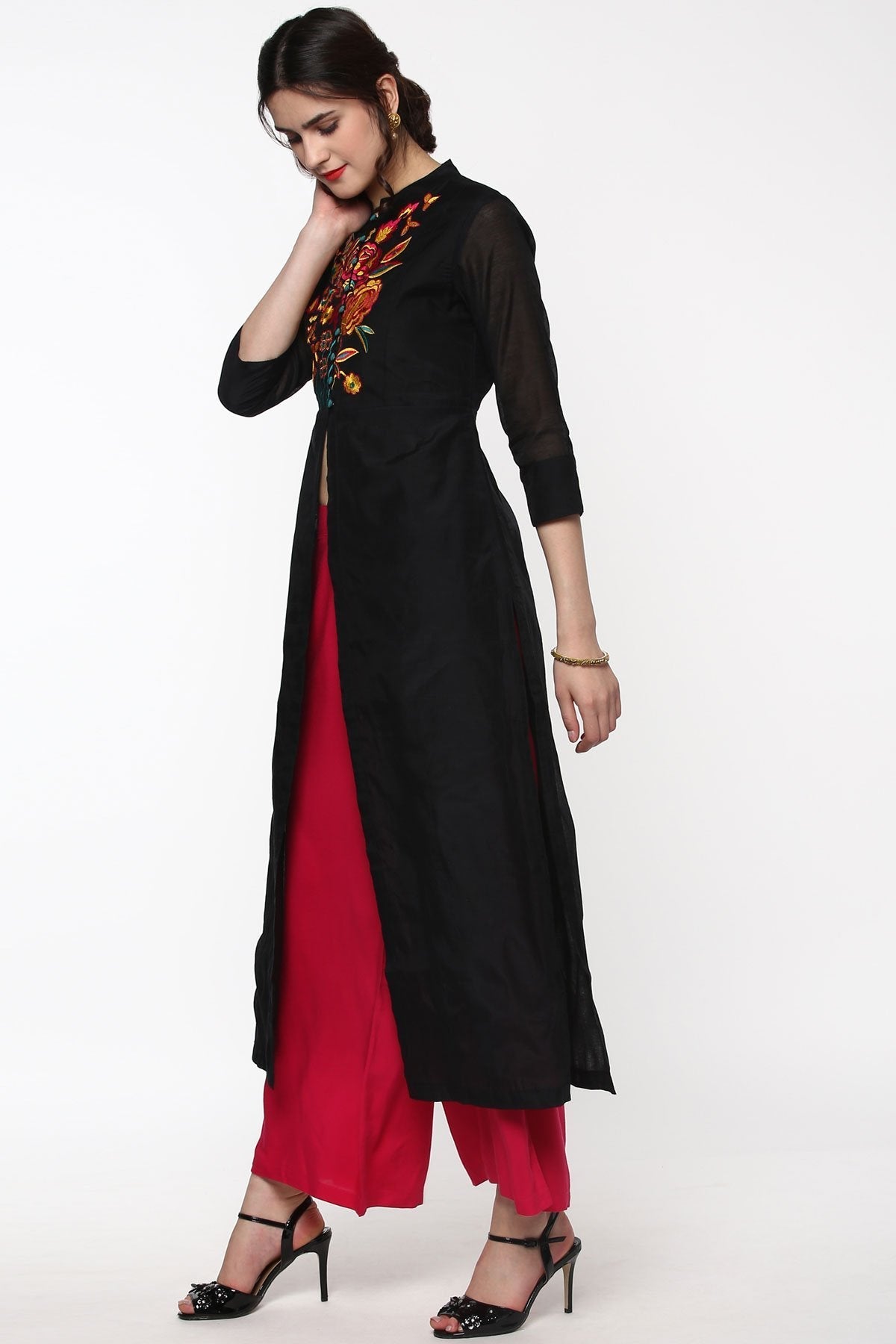 Women's Black Embroidered Front & Side Slit Kurta - SHAE