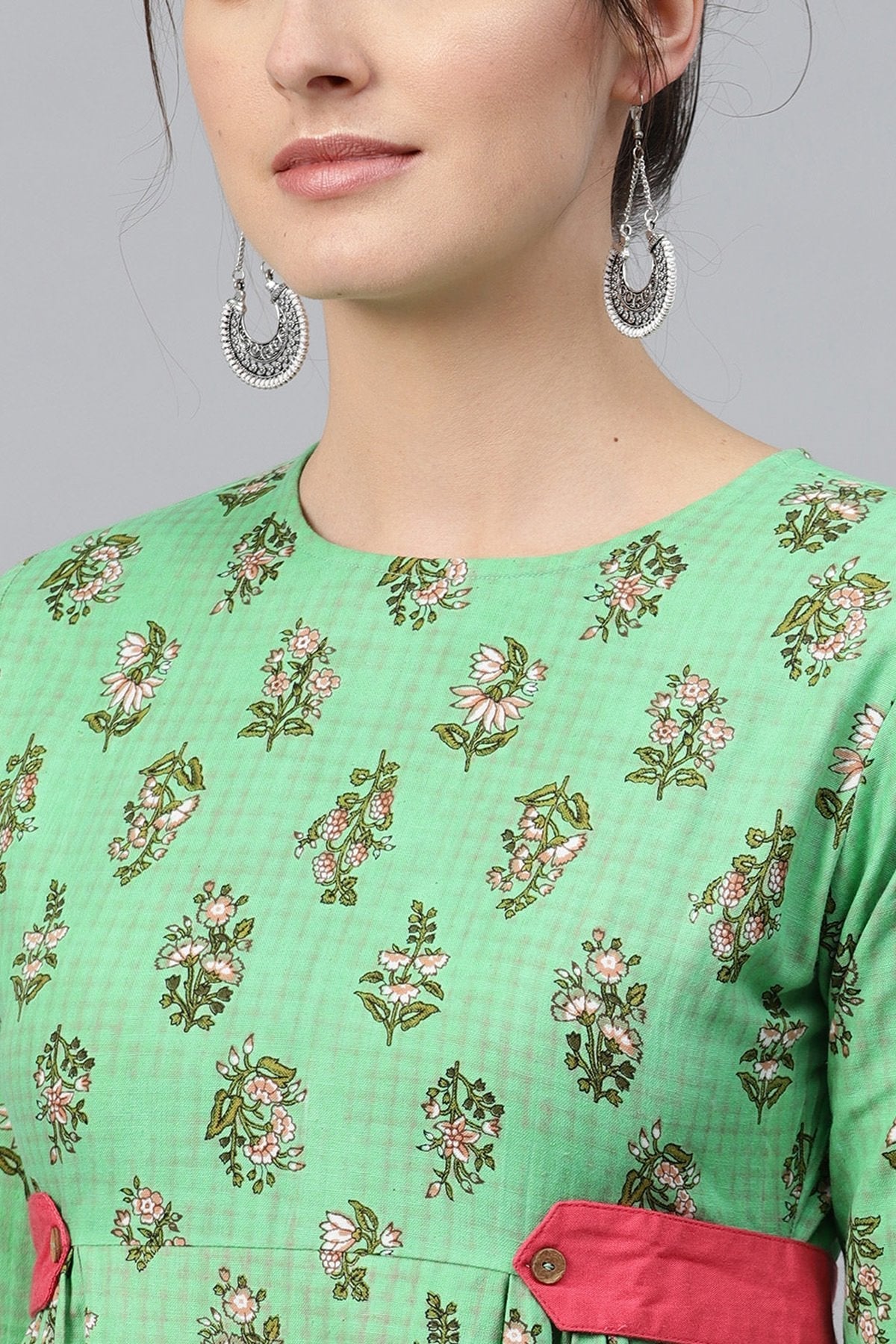 Women's Green Mughal Floral Side Tab Kurta - SHAE