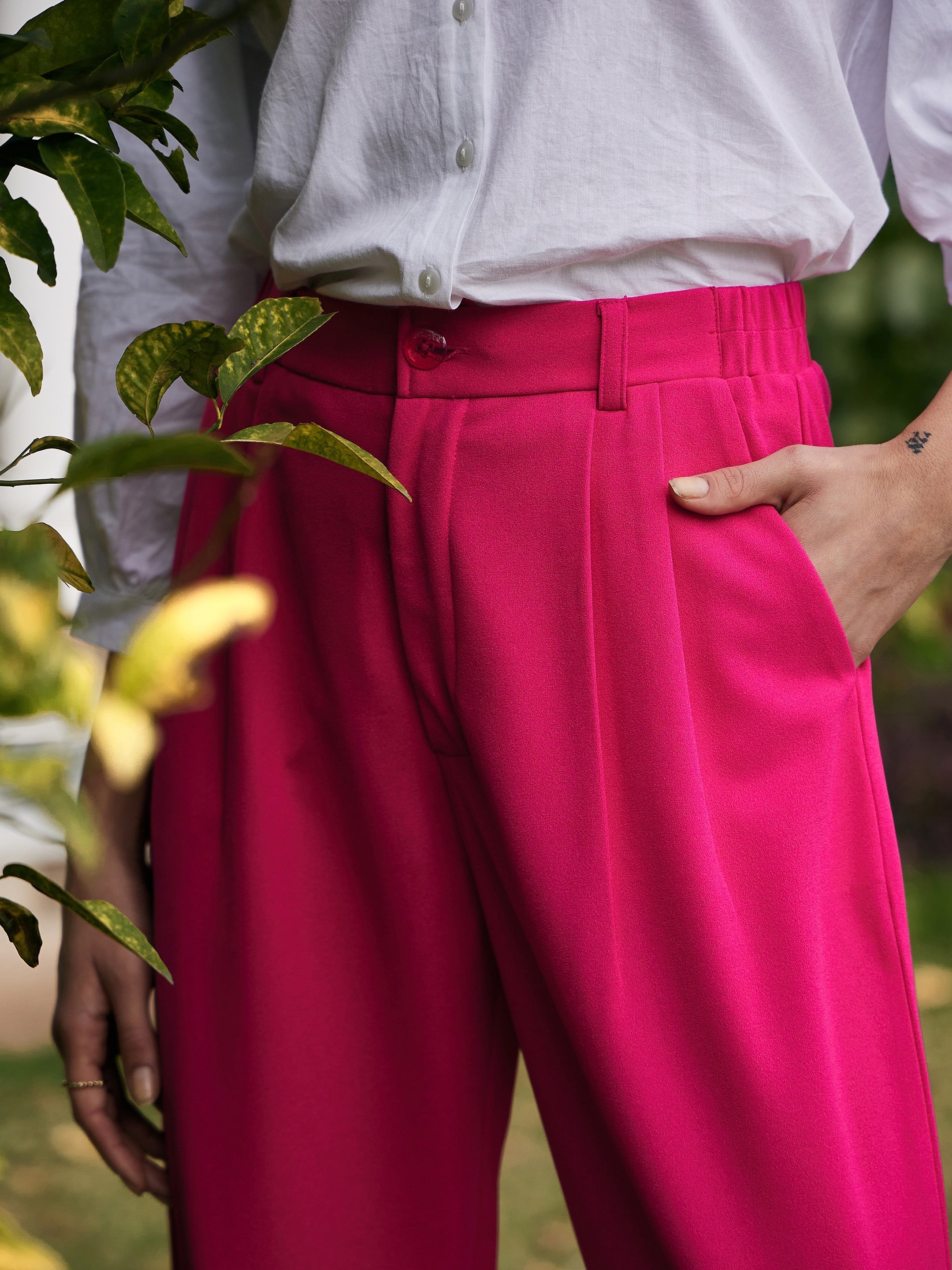 Women's Fuchsia Stretch Knit Tapered Pants - SASSAFRAS