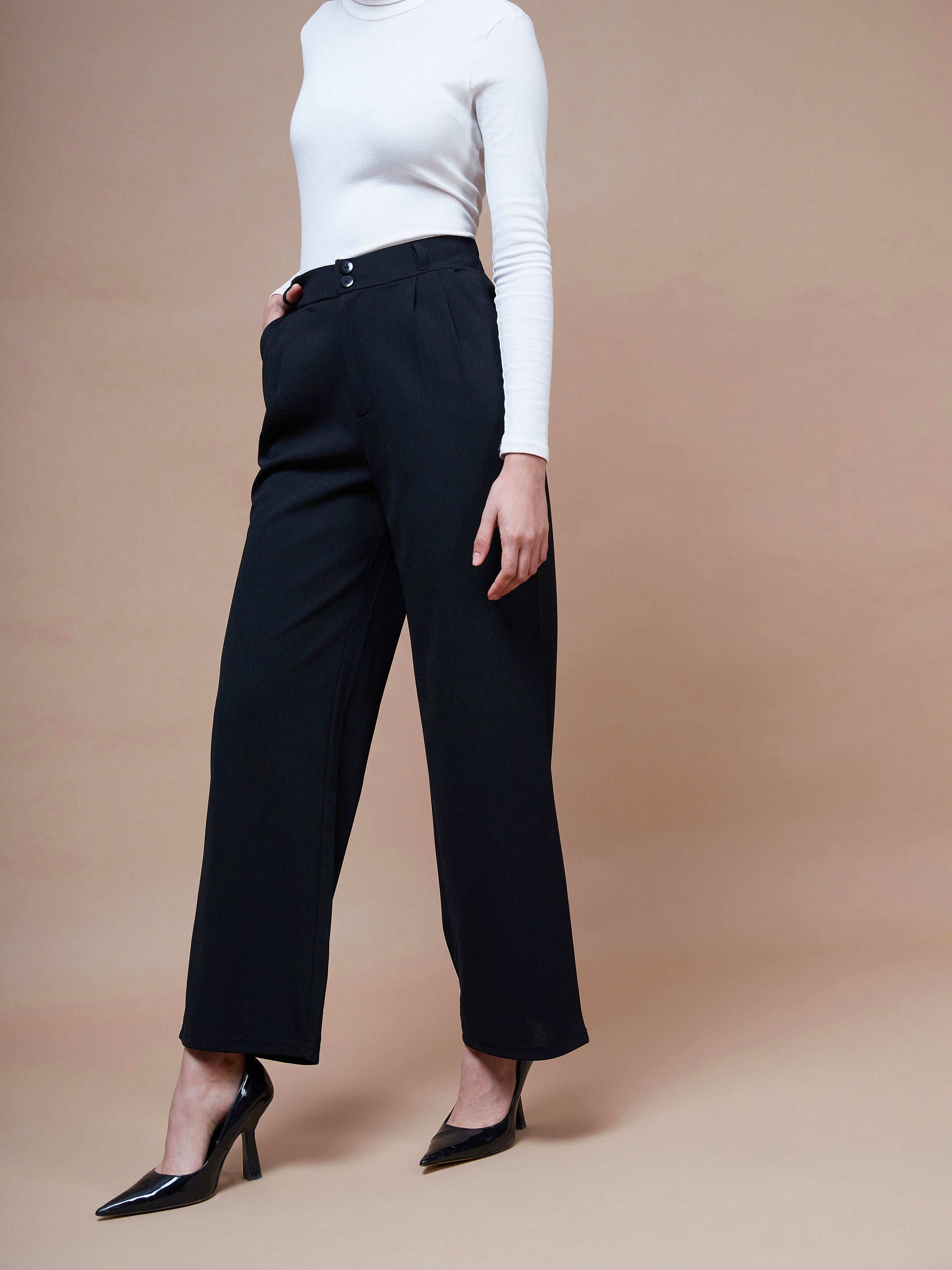 Women's Black Pleated Straight Stretchable Pants - SASSAFRAS