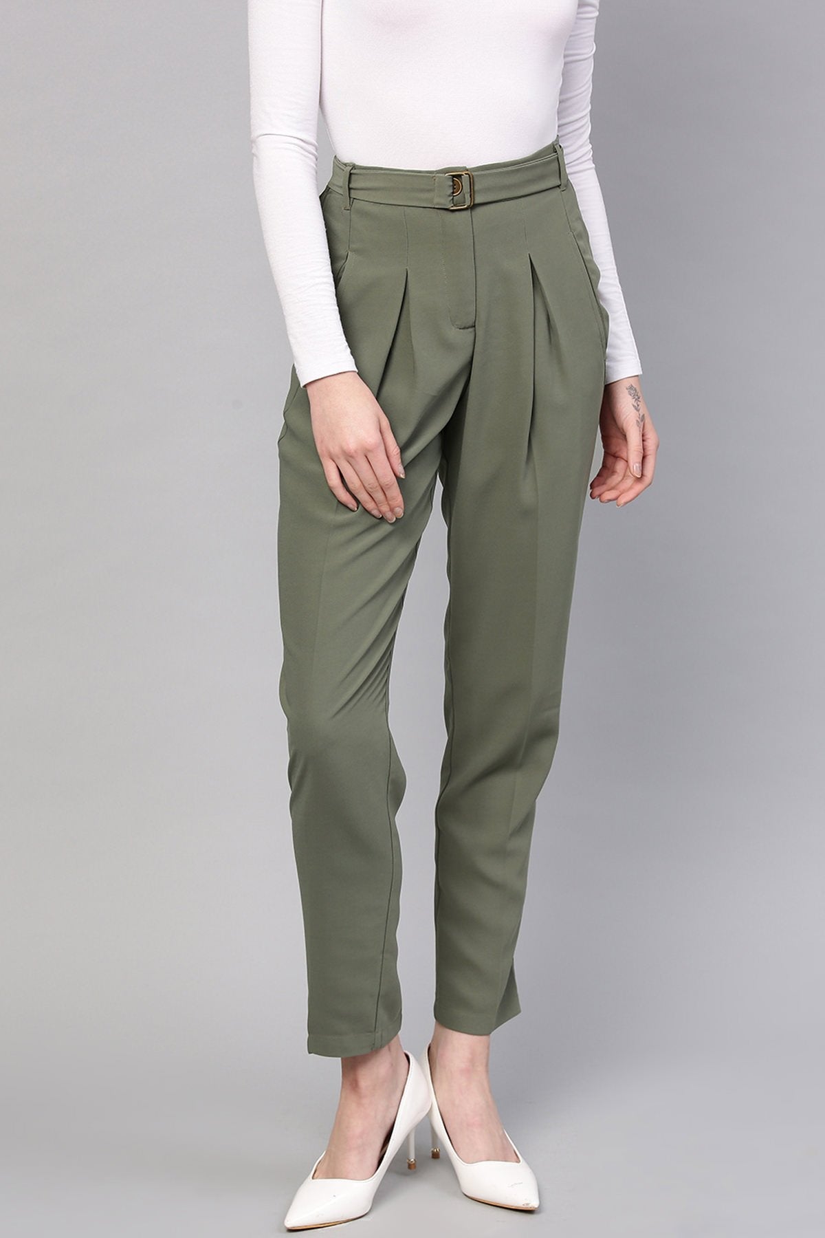 Women's Olive Tapered Pants - SASSAFRAS