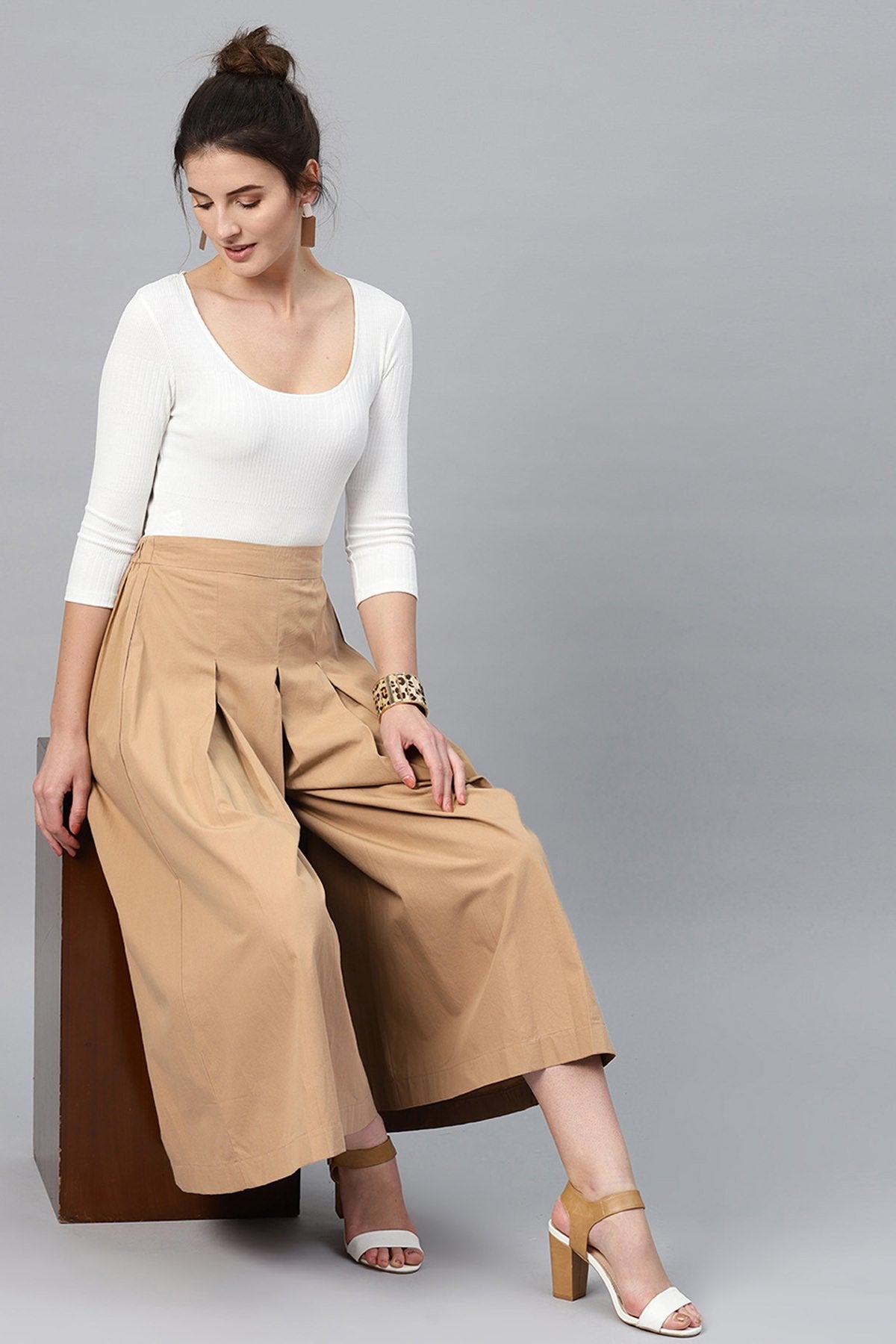 Women's Brown Box Pleats Pant - SASSAFRAS