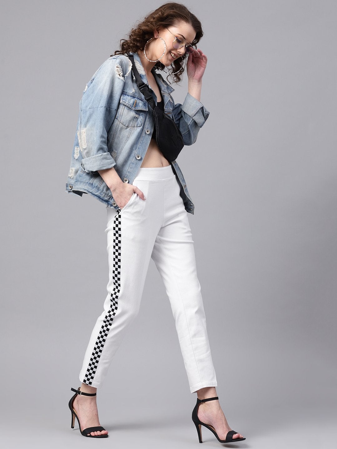 Women's White Tapered Athleisure Pants - SASSAFRAS