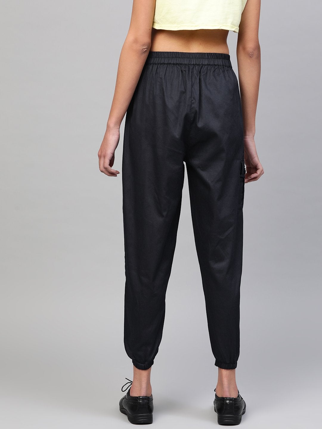 Women's Navy Jogger Belted Pants - SASSAFRAS