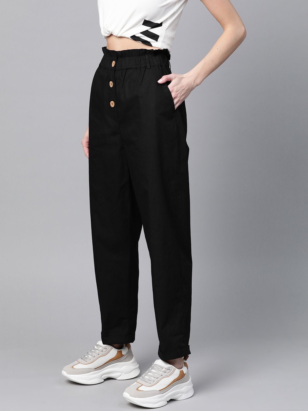 Women's Black Front Button Tapered Pants - SASSAFRAS