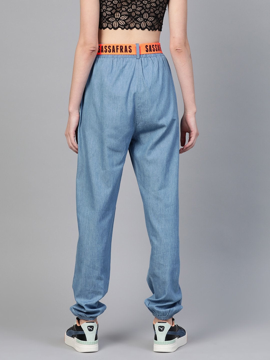 Women's Ice Blue Contrast Belted Denim Jogger - SASSAFRAS