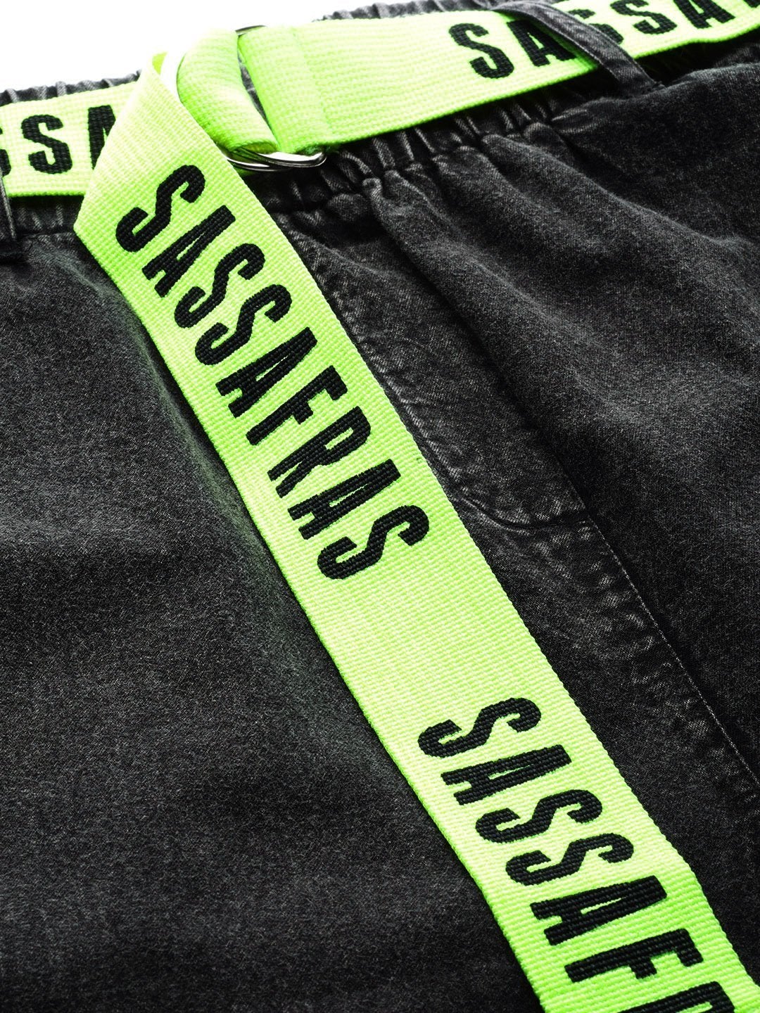 Women's Black Contrast Belted Denim Jogger - SASSAFRAS