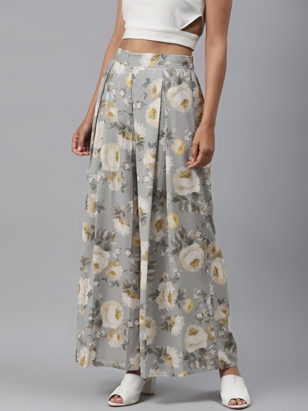 Women's Grey Floral Pleated Palazzo Pants - SASSAFRAS