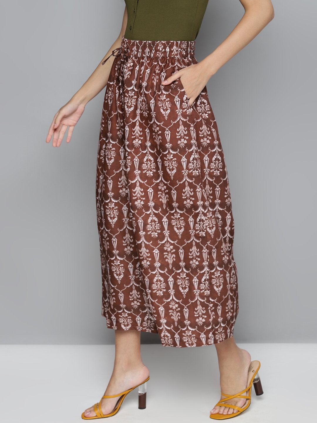 Women's Maroon Floral Drawstring Wide Leg Pants - SASSAFRAS