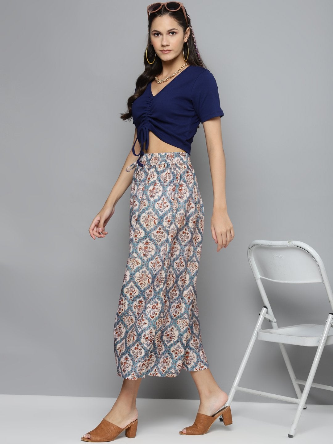 Women's Blue & Beige Floral Drawstring Wide Leg Pants - SASSAFRAS