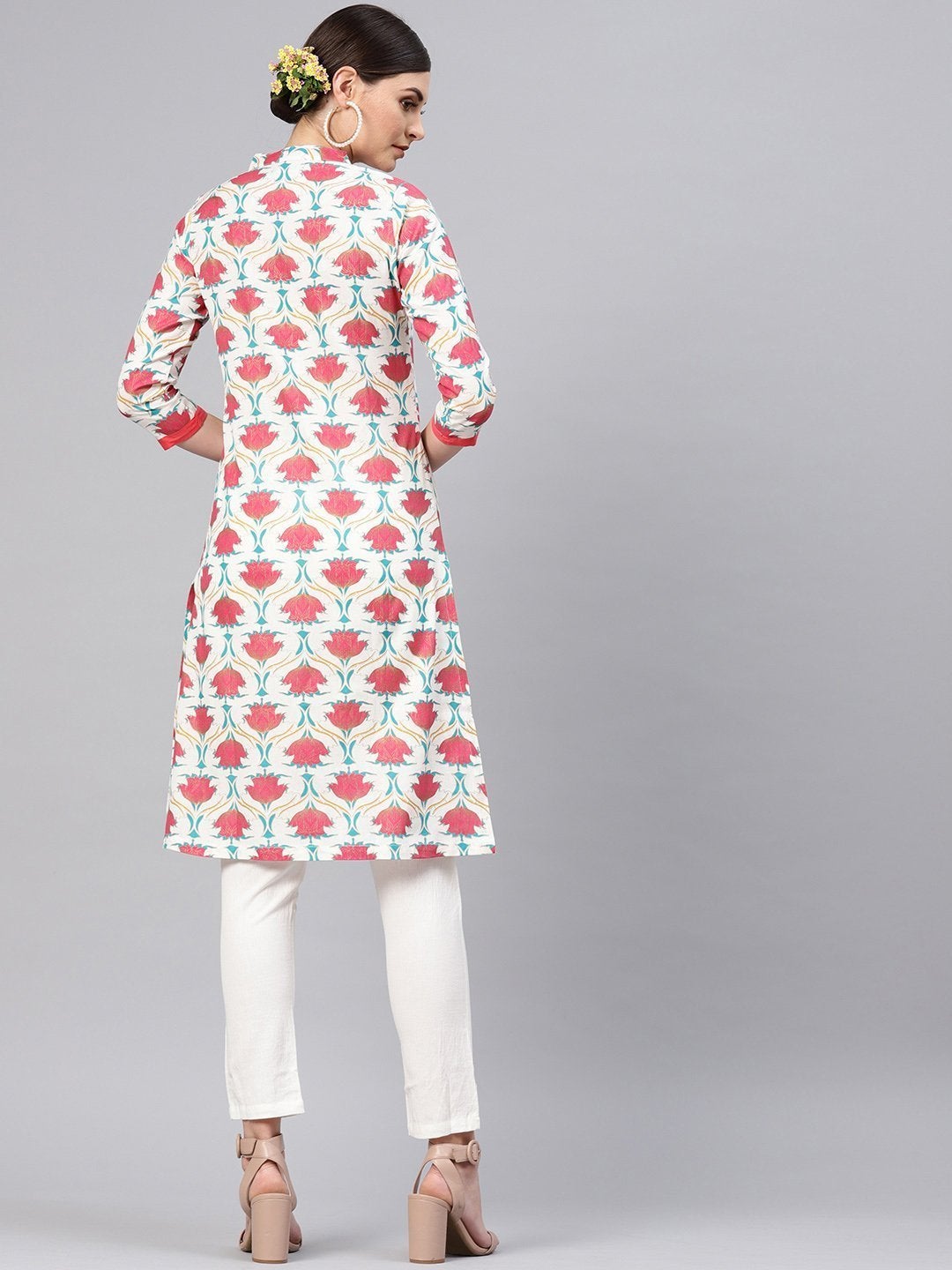 Women's Off White Floral Straight Kurta With Off White Pants