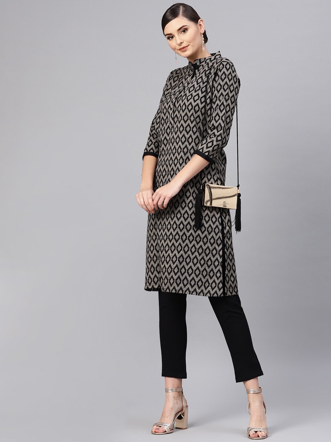 Women's Black Ikat Straight Kurta With Black Pants