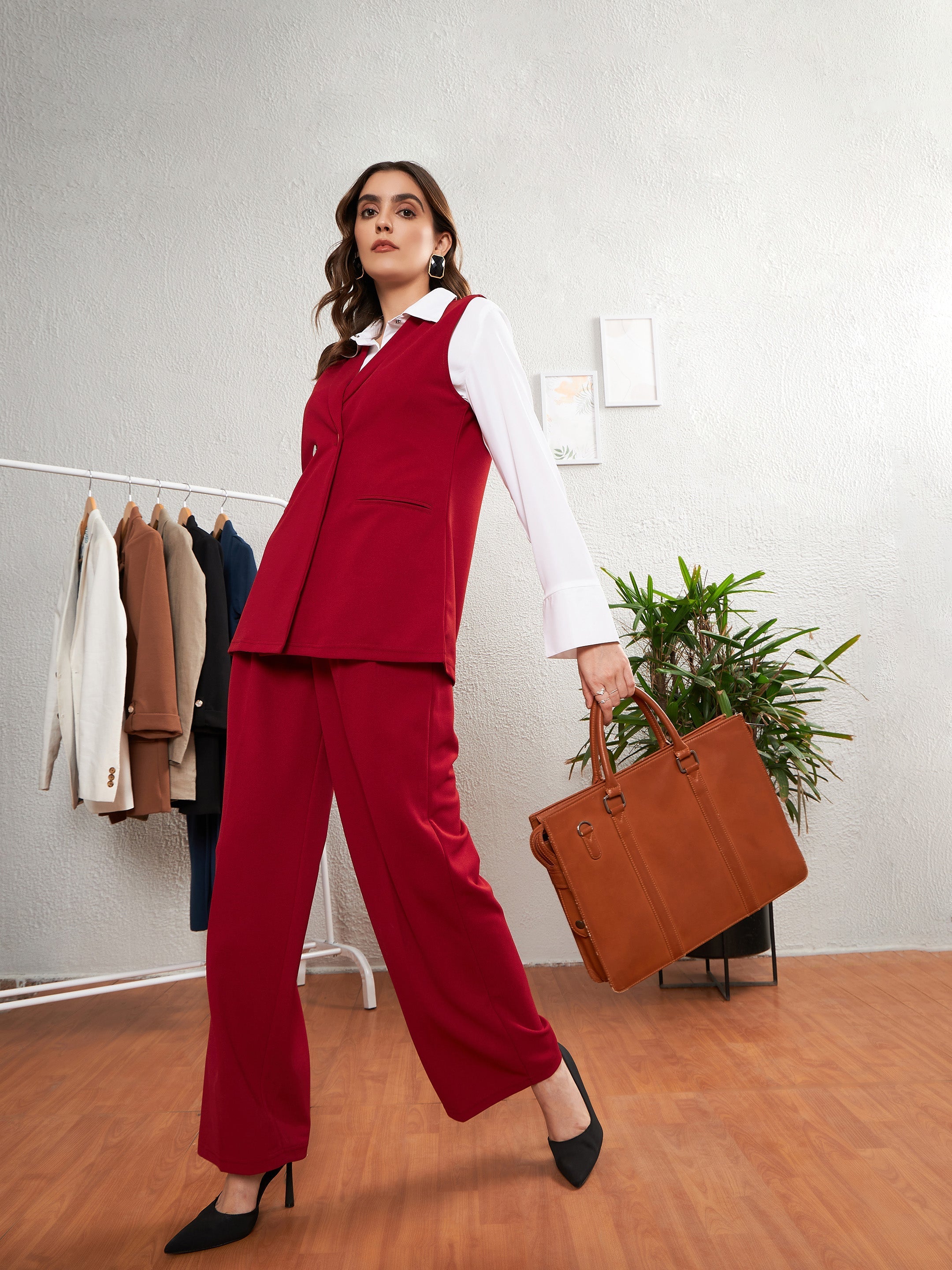Women's Red Sleeveless Blazer With Straight Pants - SASSAFRAS