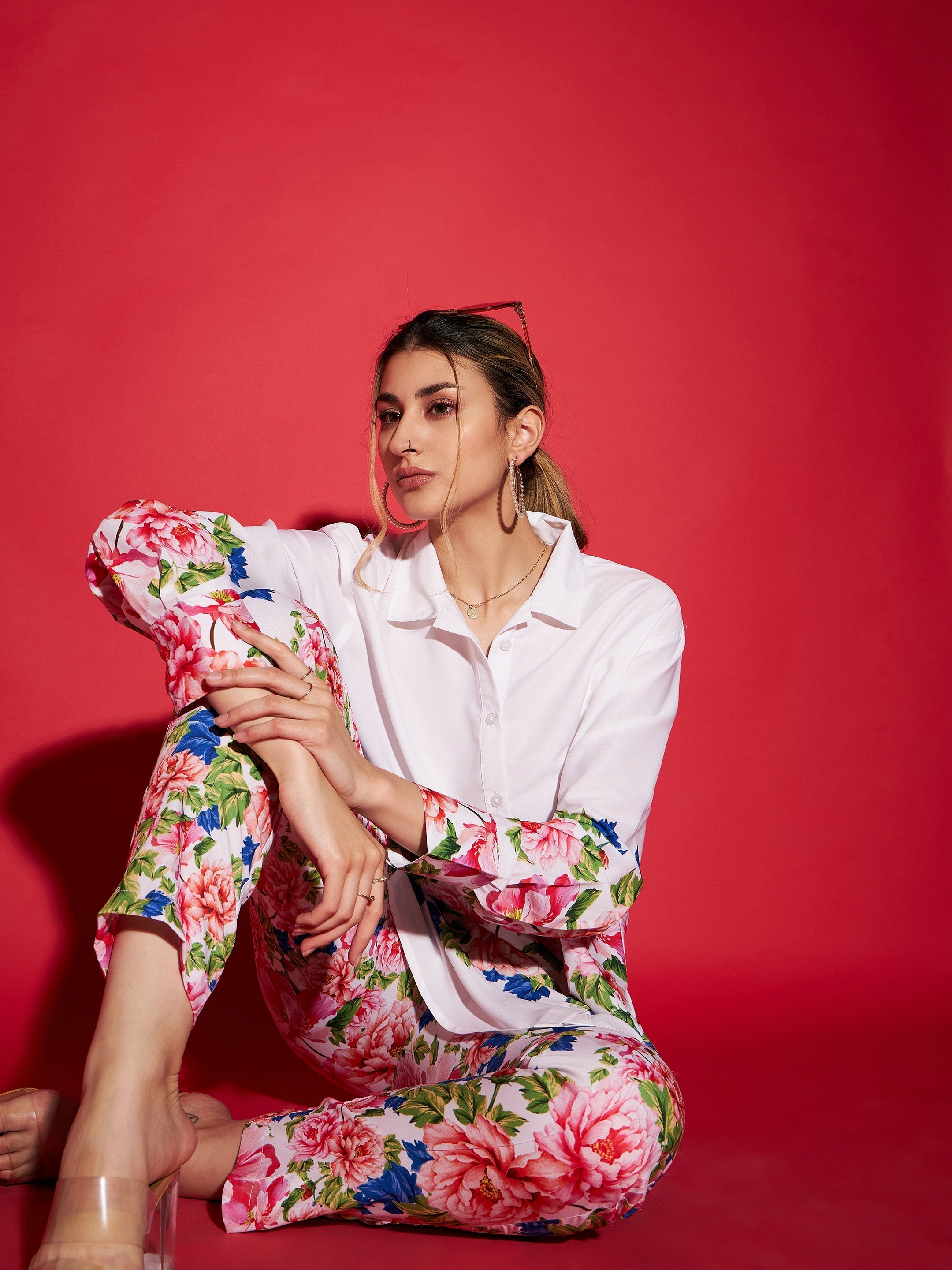 Women's White Floral Oversized Shirt With Tapered Pants - SASSAFRAS