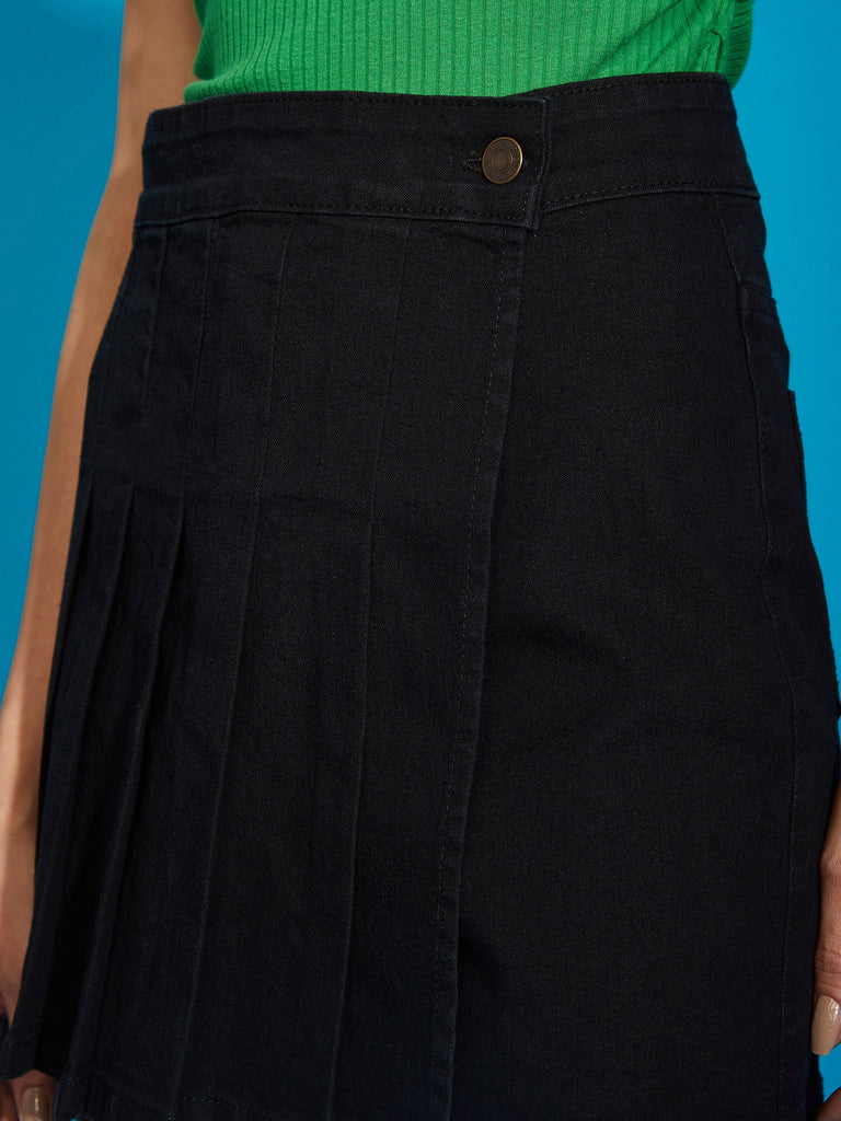 Women's Black Denim Premium Front Pleated Skorts