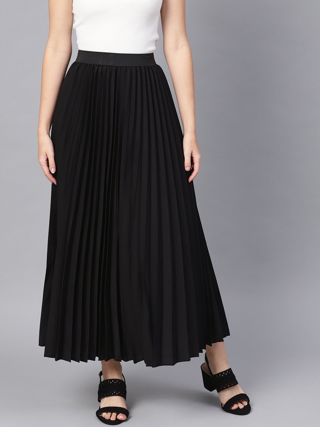 Women's Black Pleated Maxi Skirt - SASSAFRAS