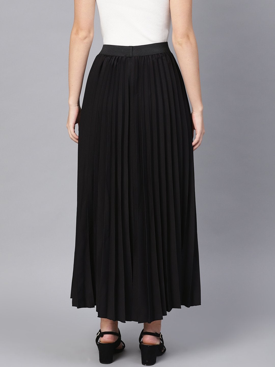 Women's Black Pleated Maxi Skirt - SASSAFRAS