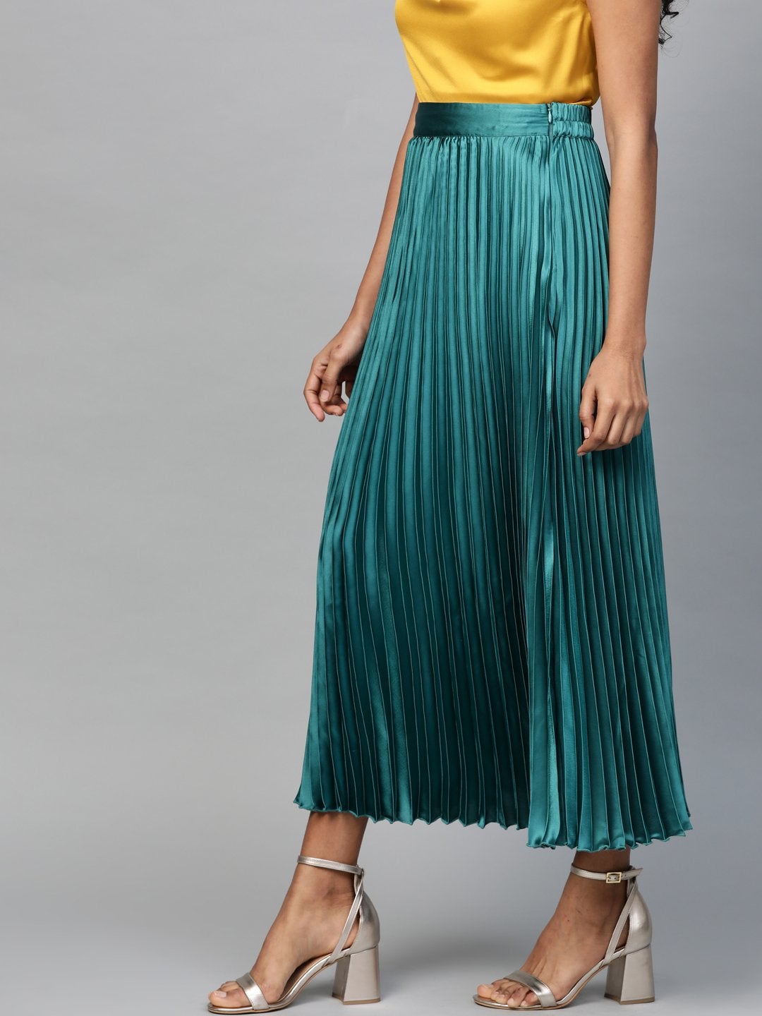 Women's Green Satin Pleated Maxi Skirt - SASSAFRAS