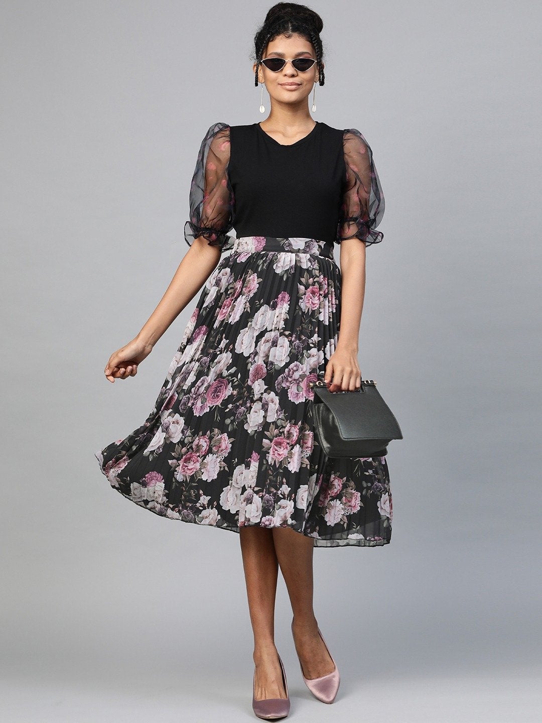 Women's Black Floral Pleated Skirt - SASSAFRAS