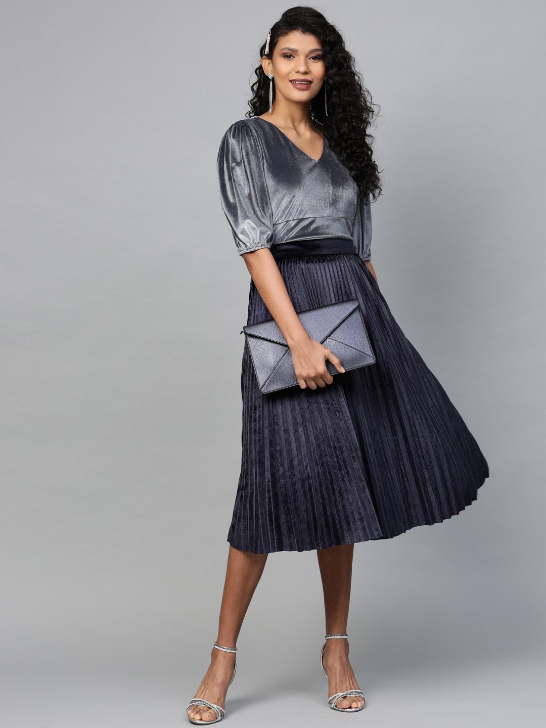 Women's Navy Velvet Pleated Midi Skirt - SASSAFRAS