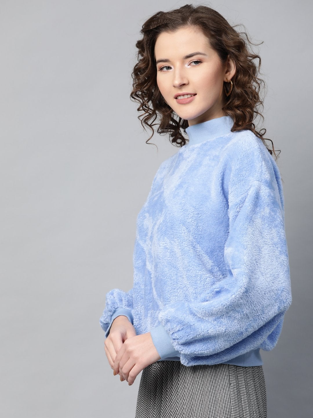 Women's Blue Balloon Sleeve Faux Fur Sweatshirt - SASSAFRAS