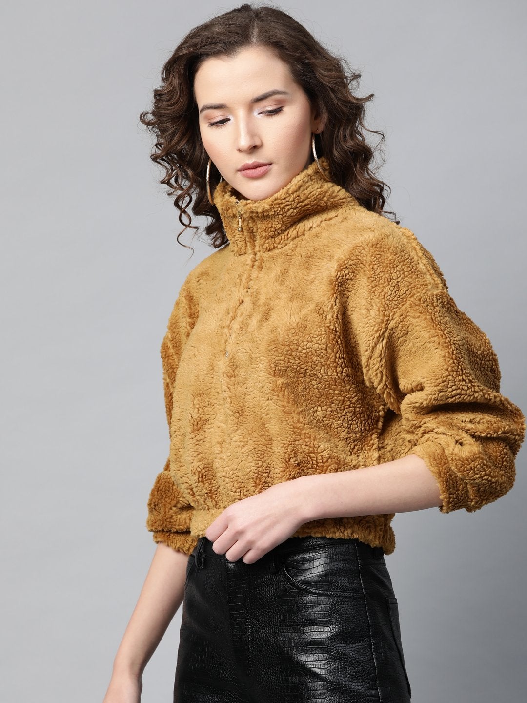 Women's Mustard Zip Front Faux Fur Crop Sweatshirt - SASSAFRAS