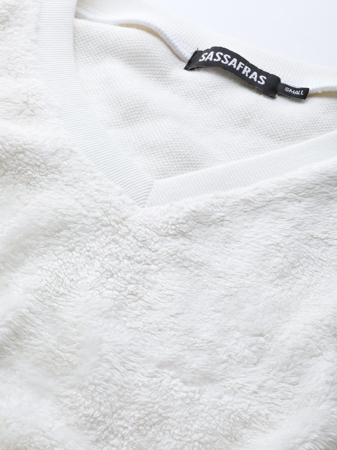 Women's White V-Neck Faux Fur Crop Sweatshirt - SASSAFRAS