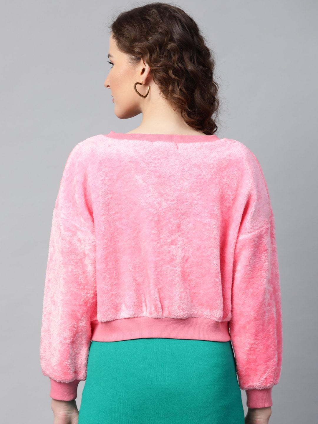 Women's Pink V-Neck Faux Fur Crop Sweatshirt - SASSAFRAS