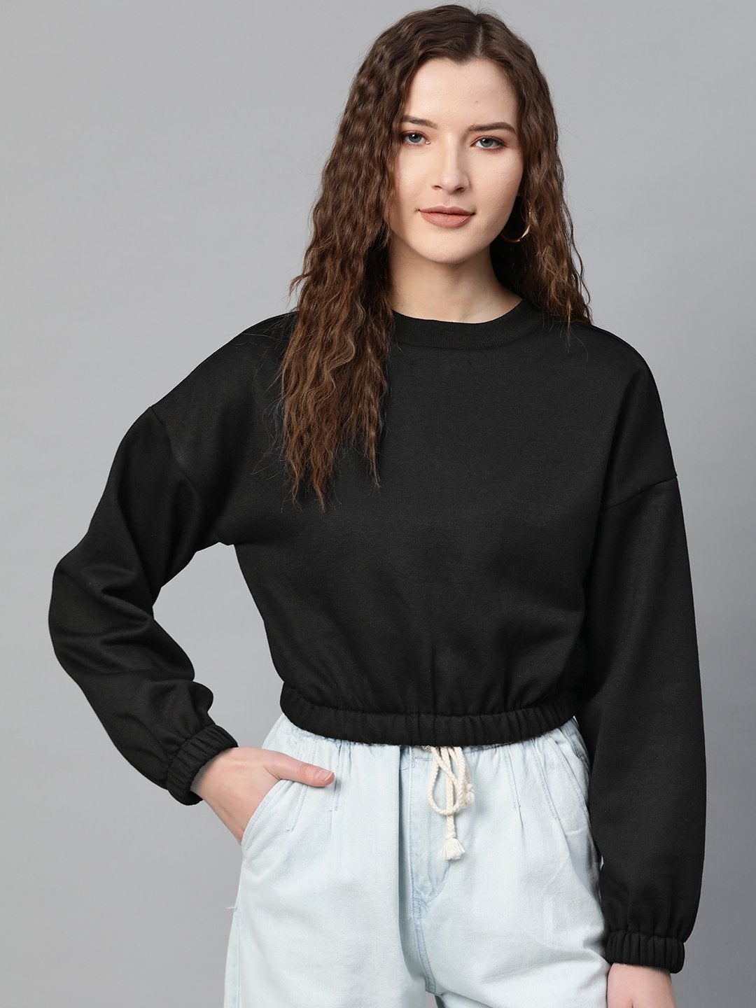 Women's Black Crop Sweatshirt - SASSAFRAS