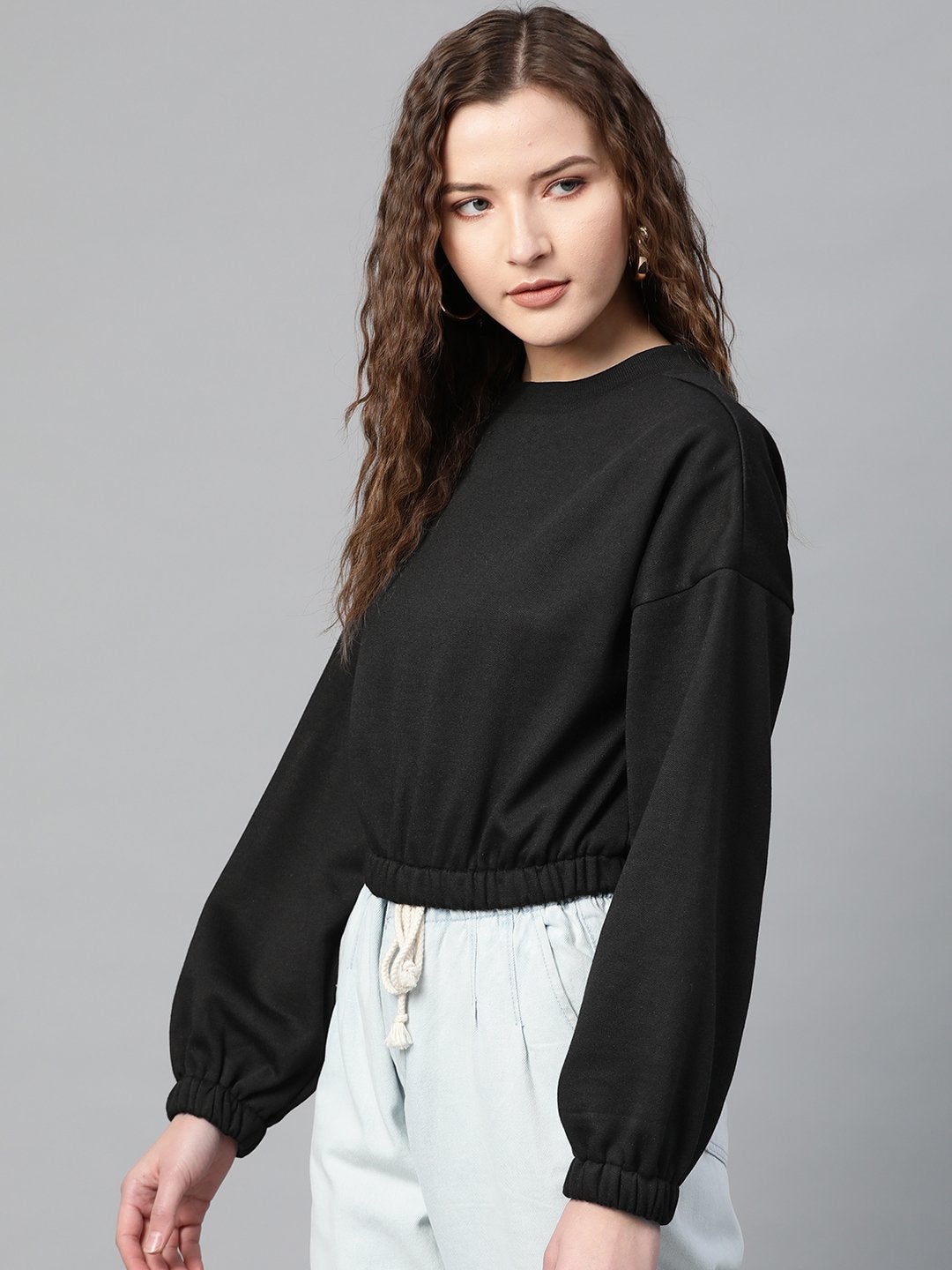 Women's Black Crop Sweatshirt - SASSAFRAS