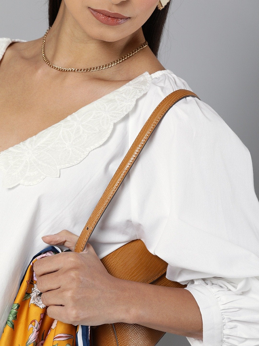 Women's White Embroidered Collar Top - SASSAFRAS