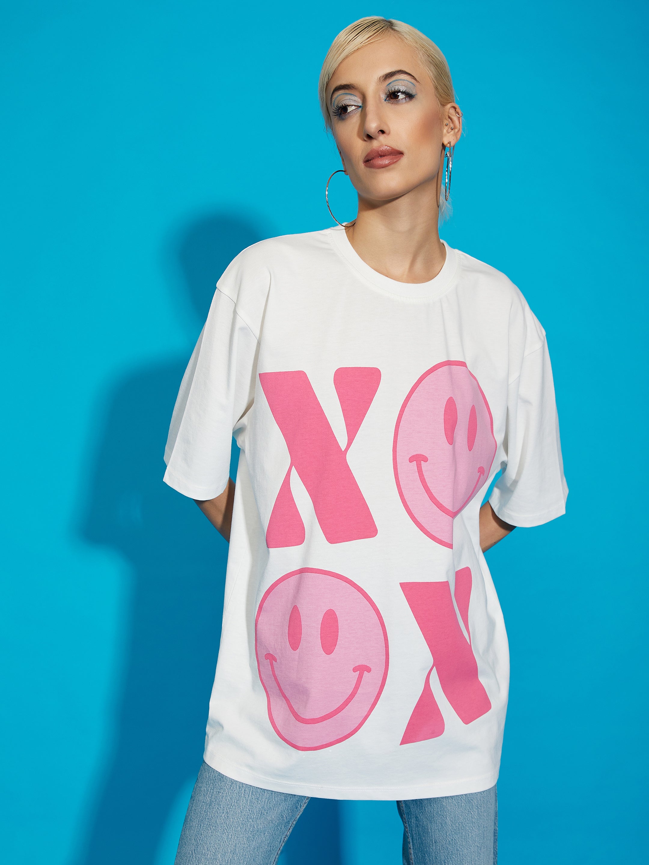 Women's White XOXO Oversized T-Shirt - SASSAFRAS
