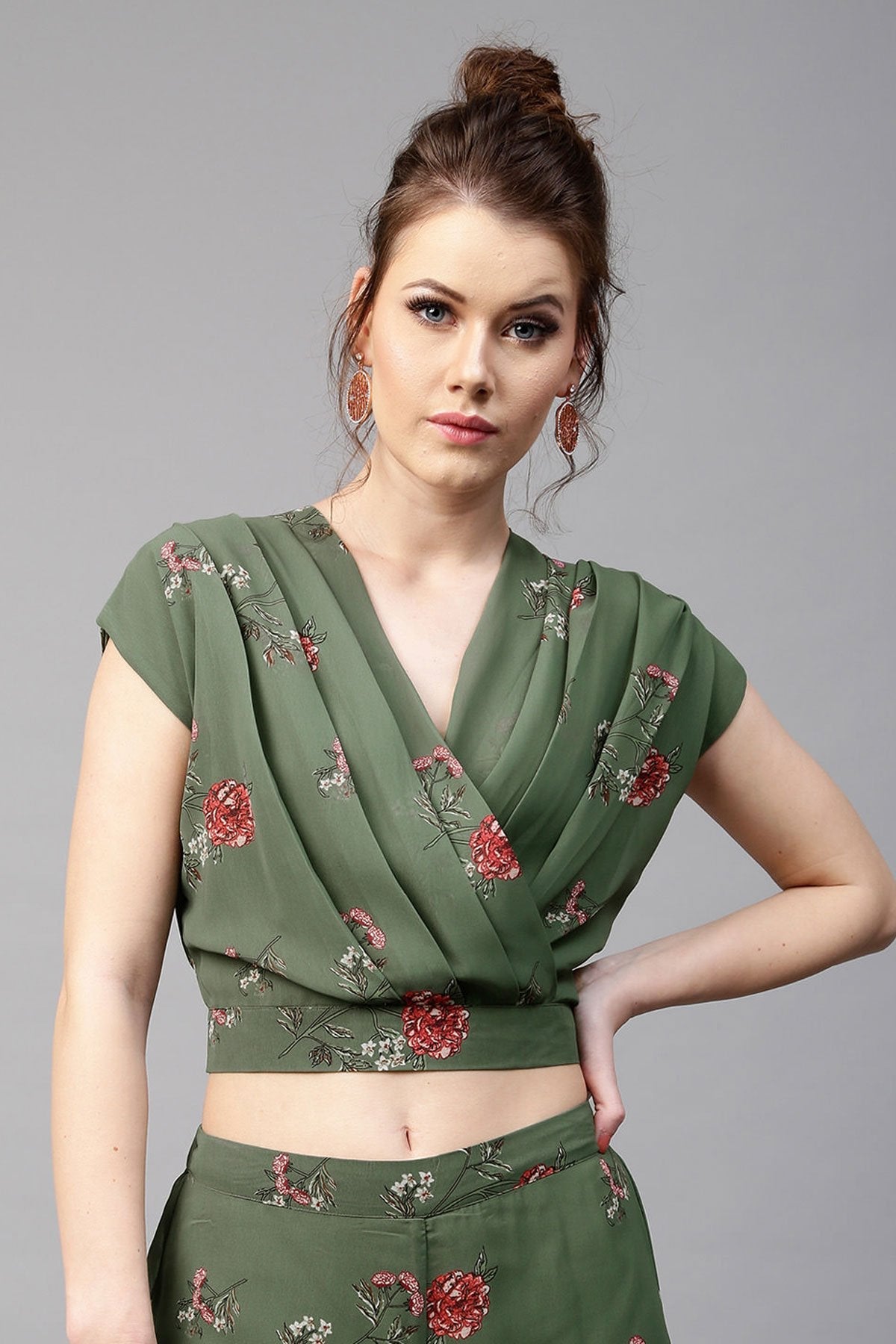 Women's Green Floral Wrap Neck Crop Top - SASSAFRAS