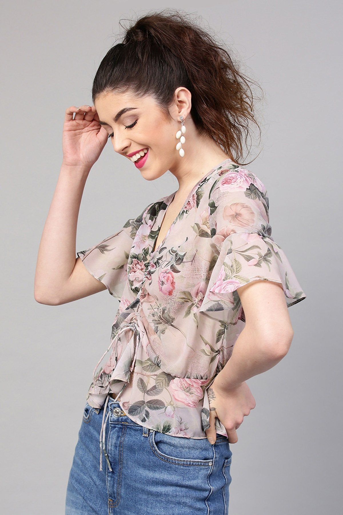 Women's Pista Green Floral Ruched Front Crop Top - SASSAFRAS