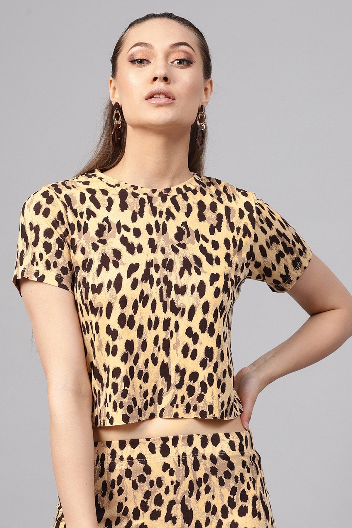 Women's Beige Cheetah Crop T-Shirt - SASSAFRAS