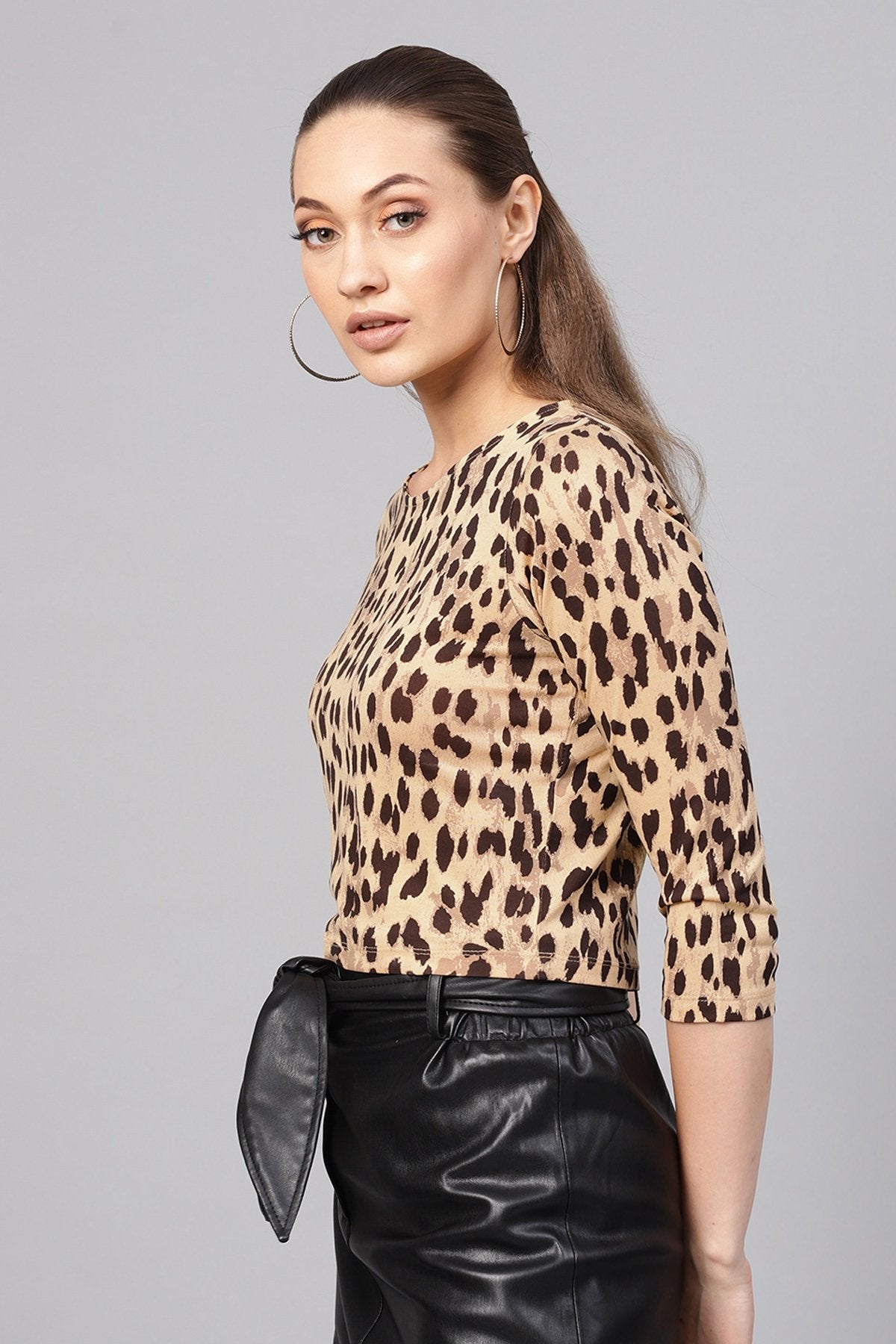 Women's Beige Cheetah Long Sleeve Crop Top - SASSAFRAS