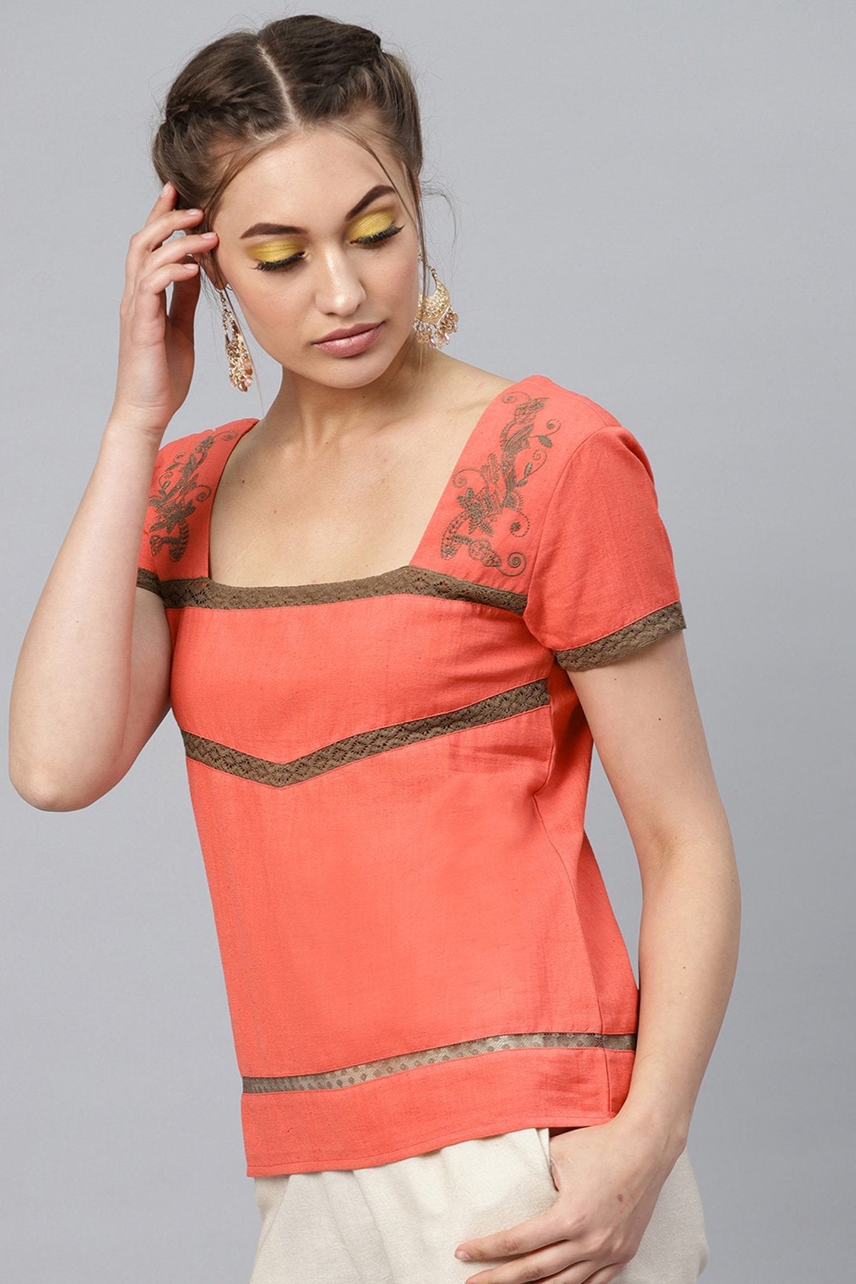 Women's Coral Neck Yoke Embroidered Top - SASSAFRAS