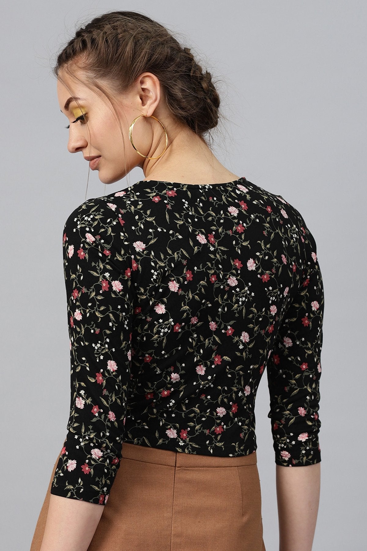 Women's Black Floral Front Button Crop Top - SASSAFRAS