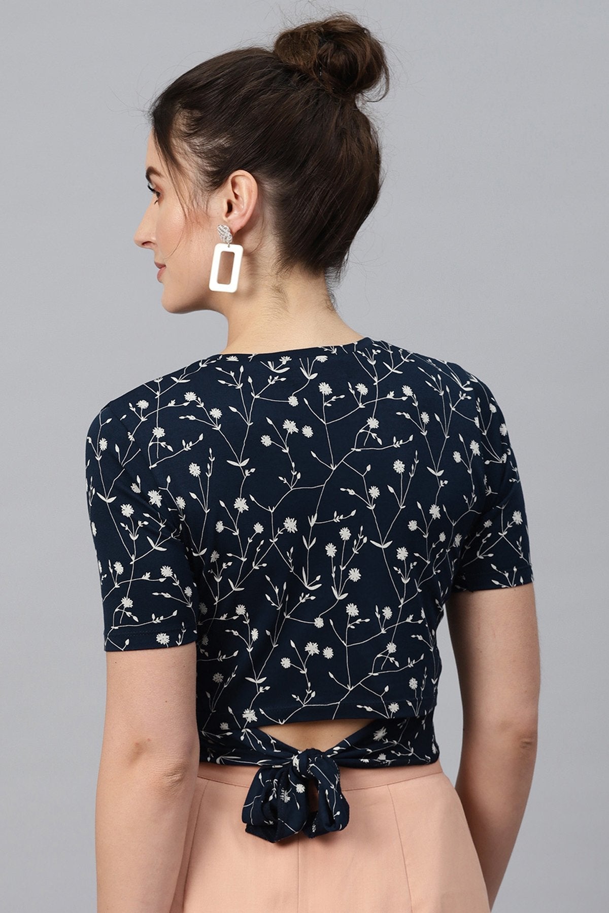 Women's Navy Floral Back Knot Crop Top - SASSAFRAS