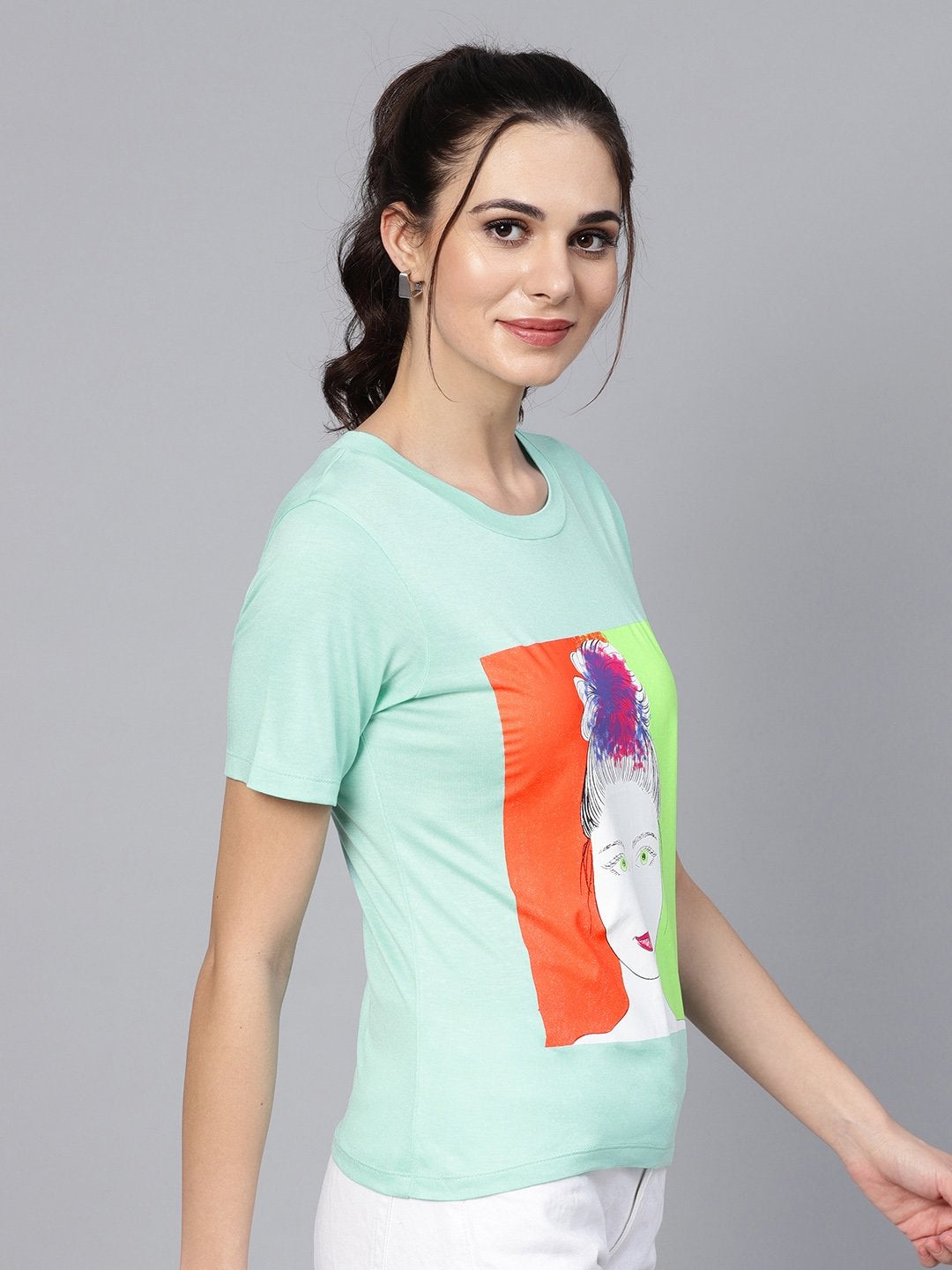 Women's Mint Girl Face Round Neck Tee - SASSAFRAS