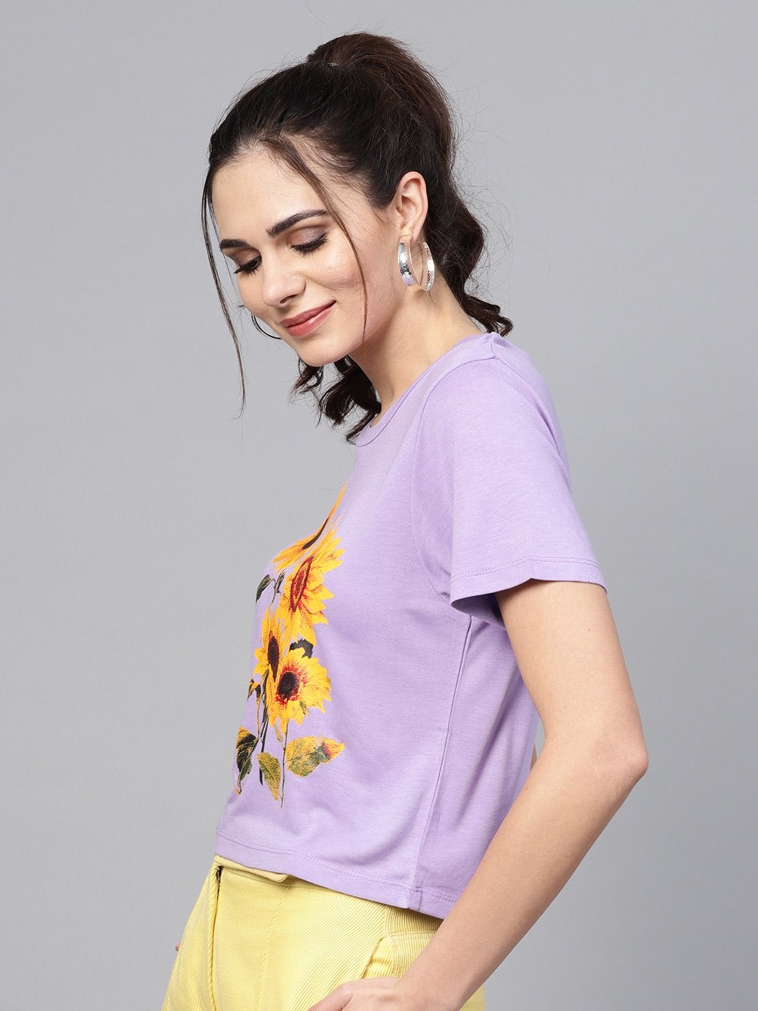 Women's Lavender Sunflower Print Crop Tee - SASSAFRAS