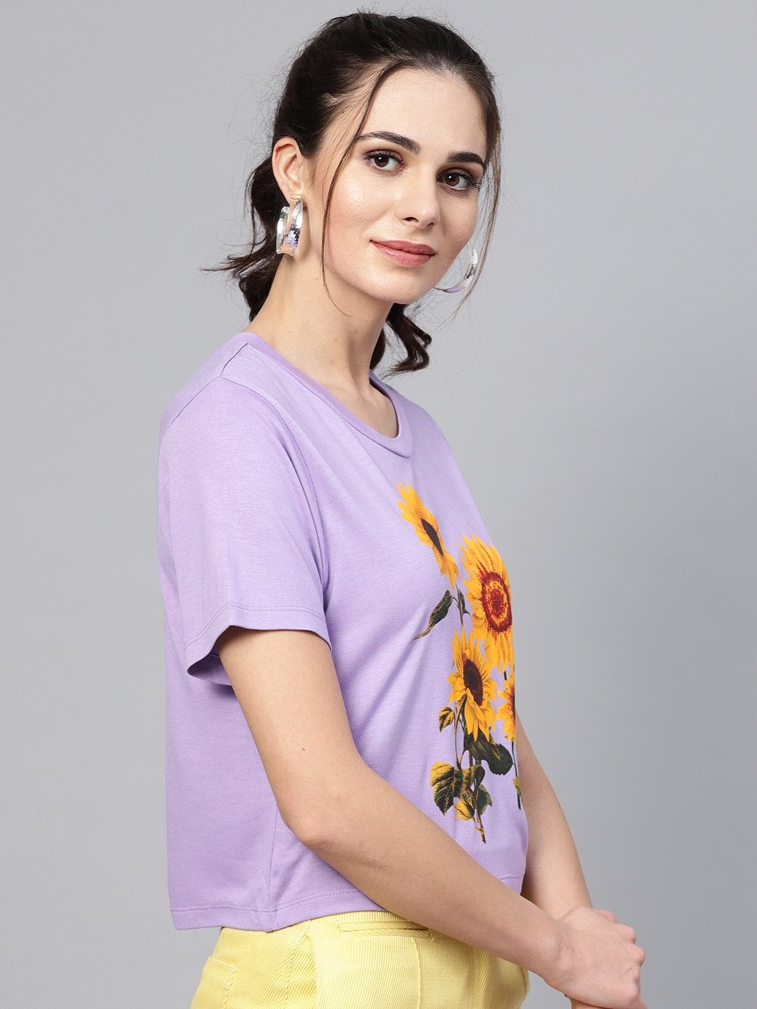 Women's Lavender Sunflower Print Crop Tee - SASSAFRAS